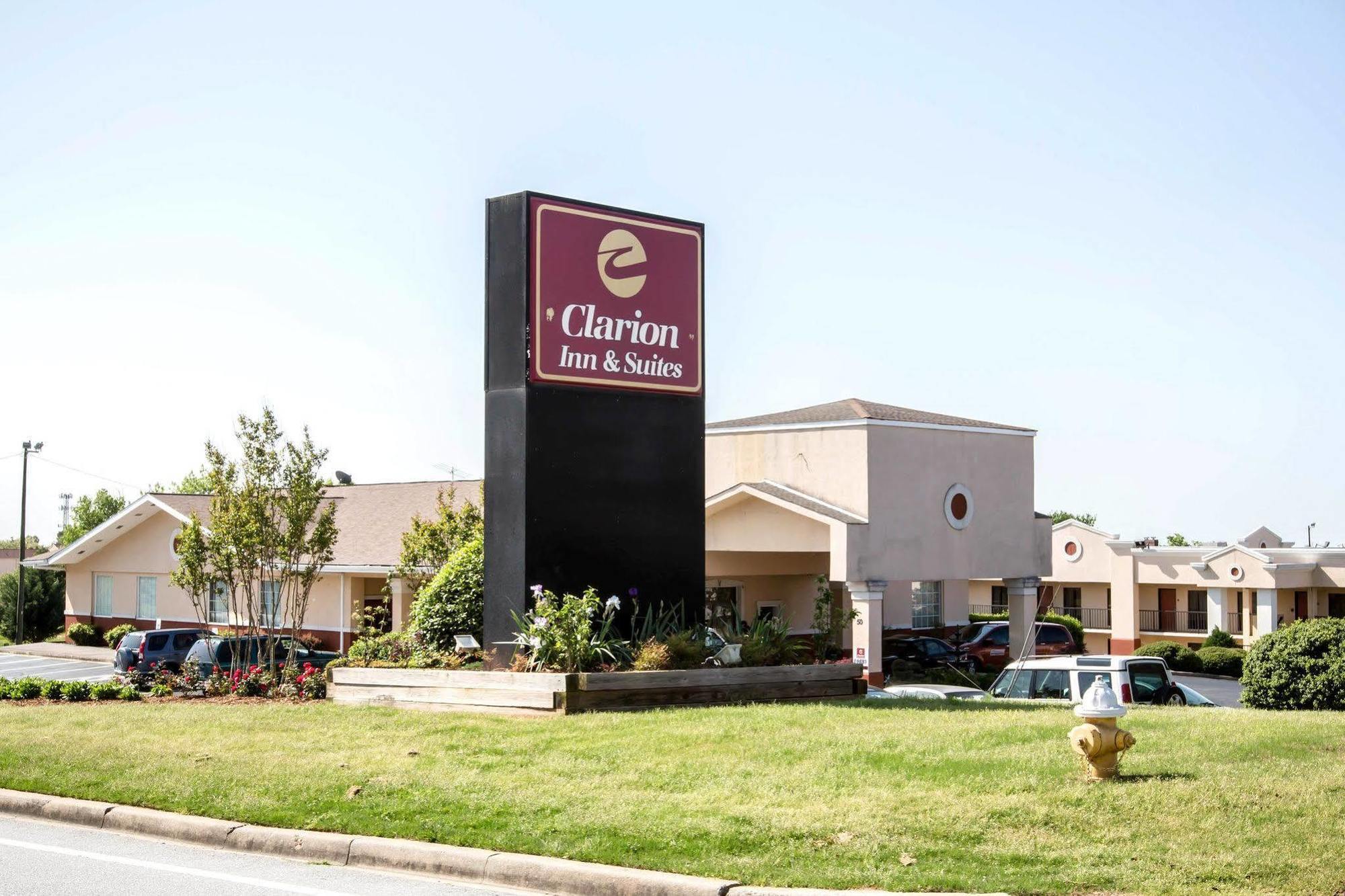 Quality Inn & Suites Greenville - Haywood Mall Exterior photo